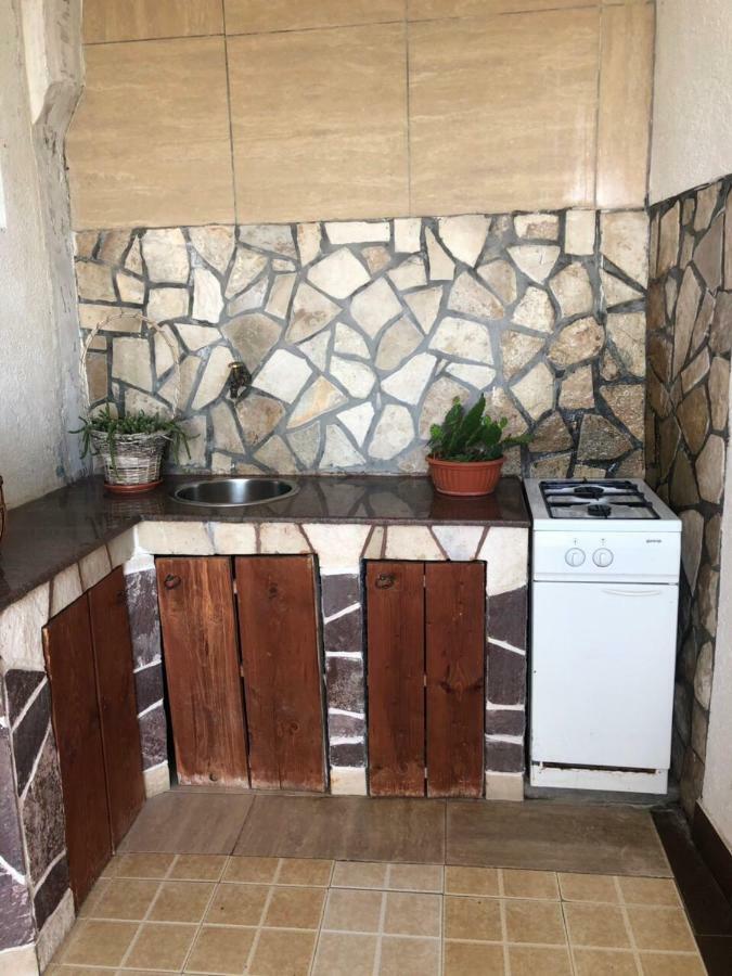 Apartmani Dini Ulcinj Exterior photo